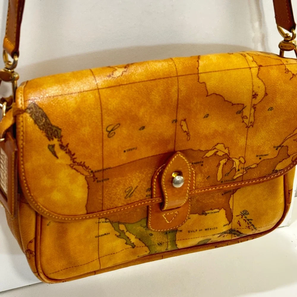 Vintage Map Print Tan Shoulder Bag - Picture 3 of 16